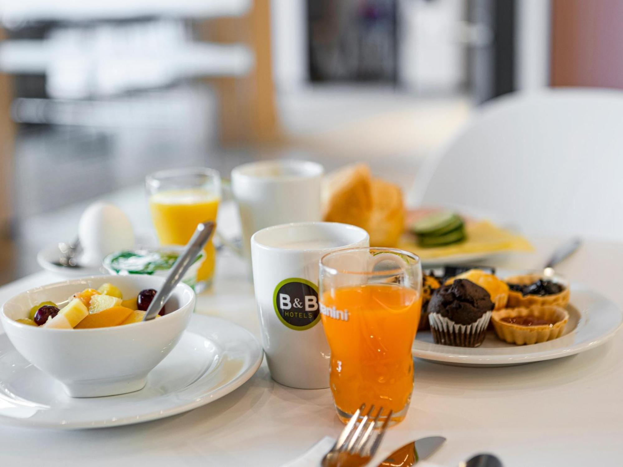 B&B Hotel Dessau Bagian luar foto