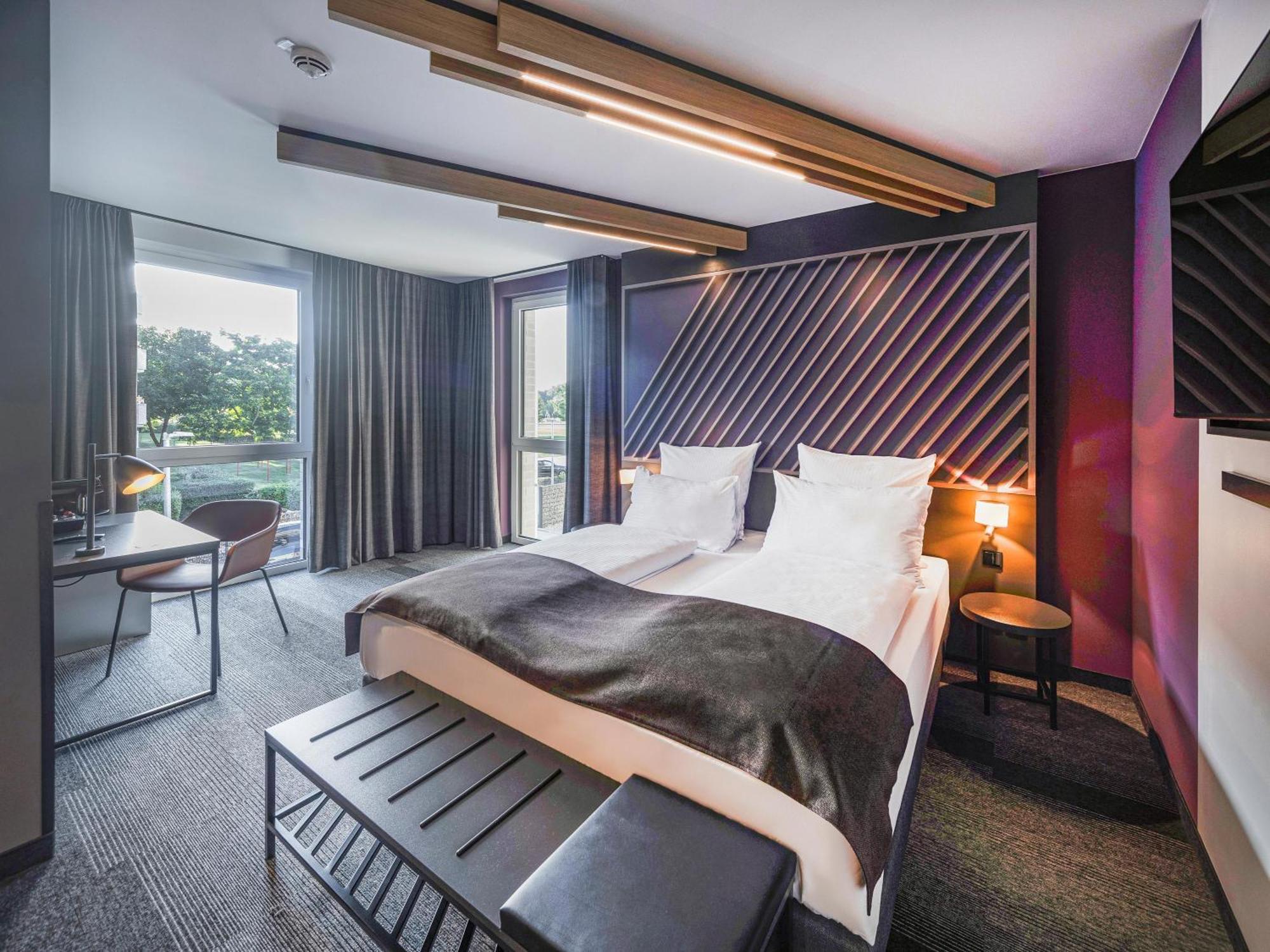 B&B Hotel Dessau Bagian luar foto