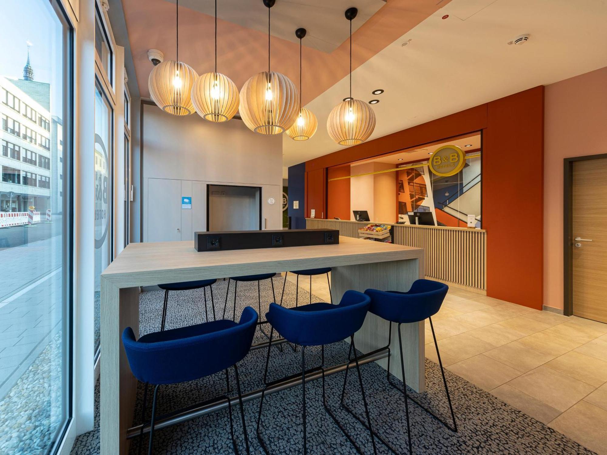 B&B Hotel Dessau Bagian luar foto